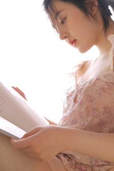 掀美女裙子游戏
